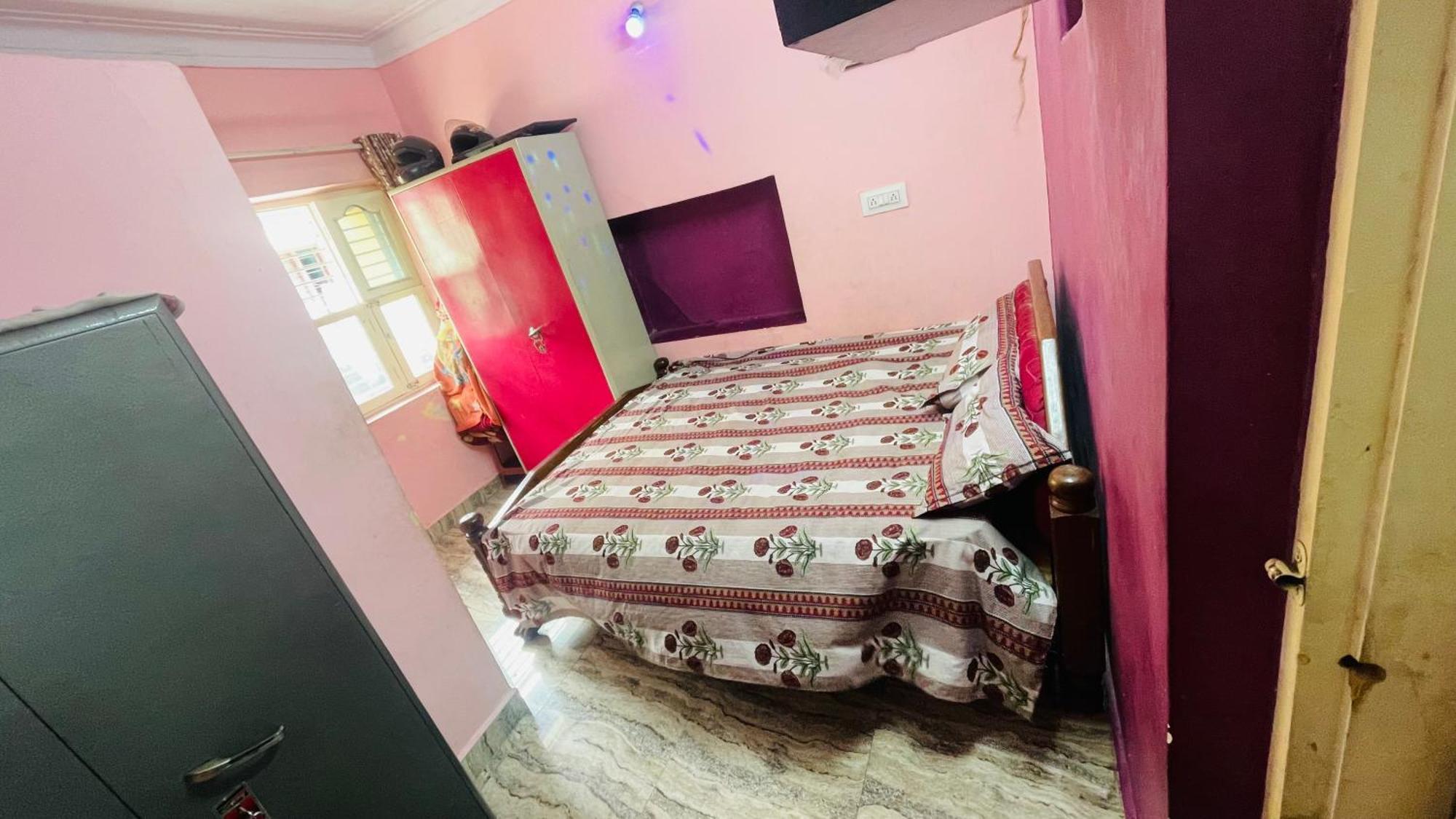 Royal Home Stay Mysore Buitenkant foto